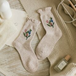 Warm Woman Socks Fashion Floral Embroidery Yellow Frilly Socks Women Harajuku Retro Wool Cashmere Thermal Warm Socks Women